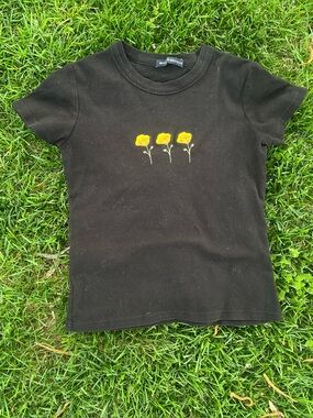 Black Short Sleeve Tee with Yellow Floral Embroidery